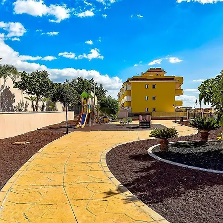 Appartamento Garden View La Arena