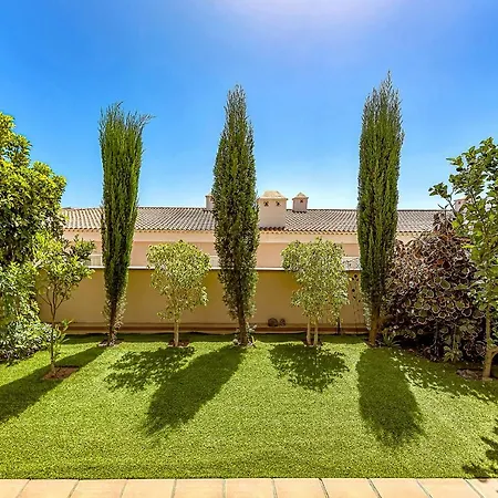 Garden View La Arena شقة