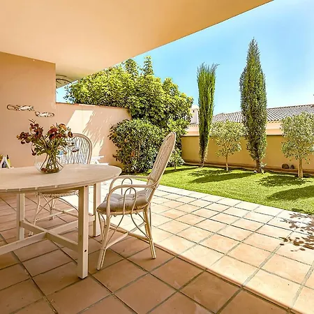 Garden View La Arena 公寓 *