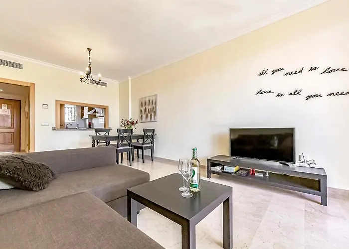 Garden View La Arena 公寓