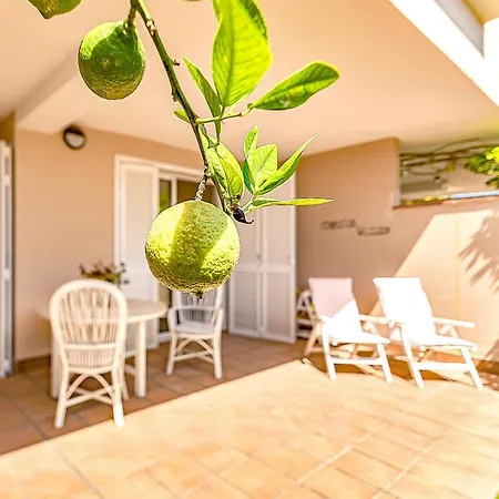 Апартаменты Garden View La Arena Пуэрто-де-Сантьяго