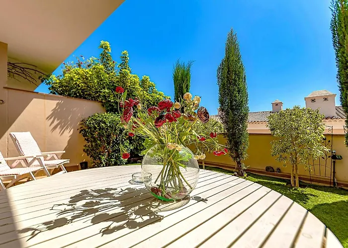 Garden View La Arena Apartment